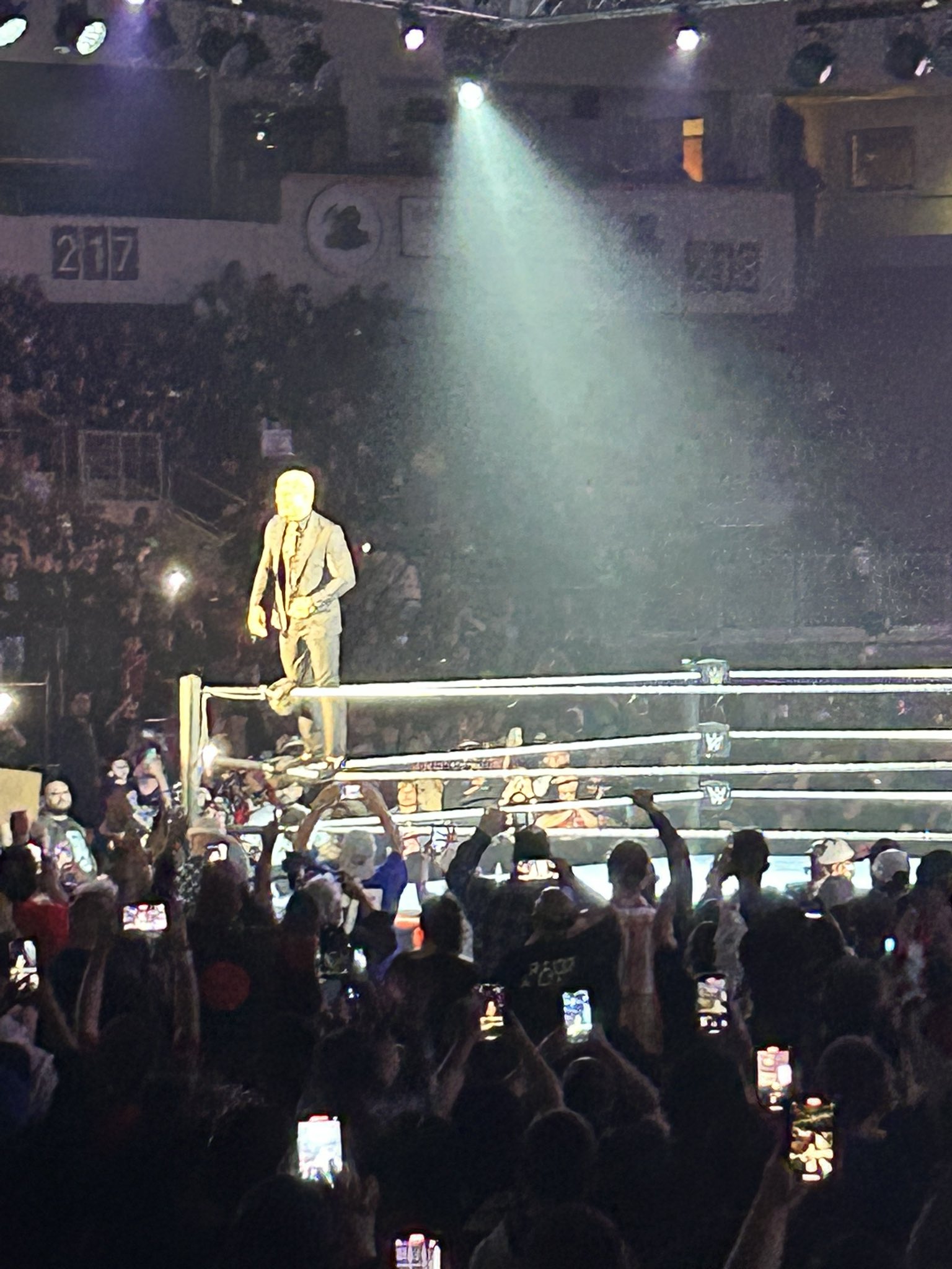 WWE Raw: Cody Rhodes Returns To Action In Live Event Since Wrestlemania 39 1