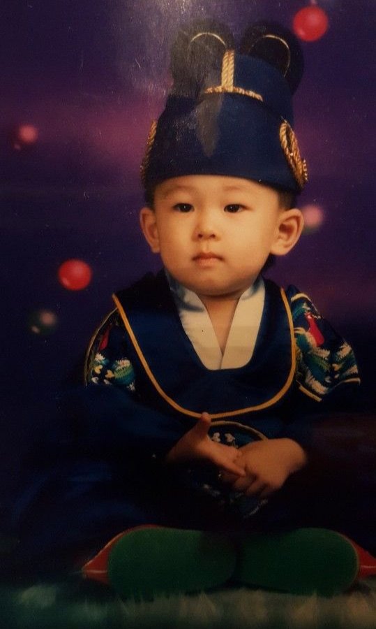 wonusfakeworld's tweet photo. your bias as a baby      you as a baby https://t.co/UYrmu9wJnc