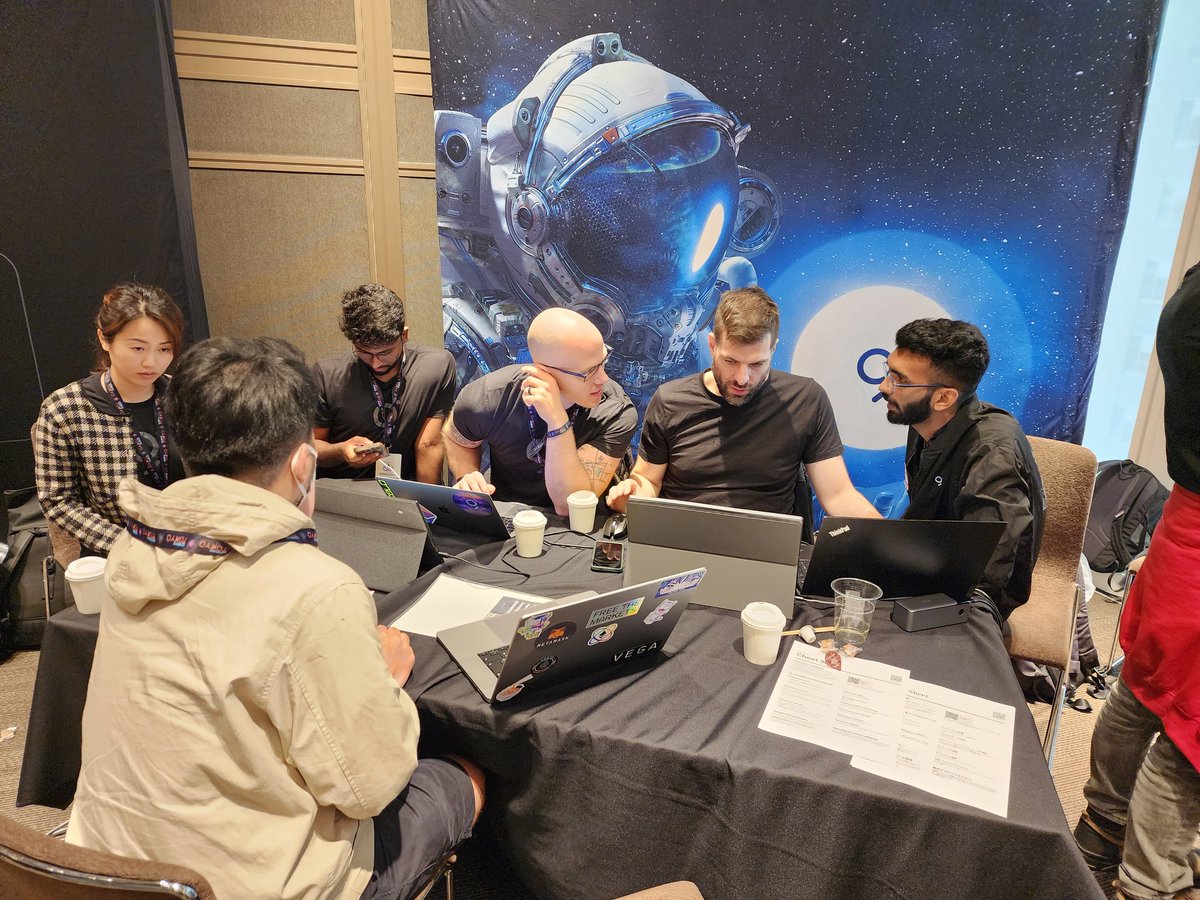 blockwise_matt's tweet photo. Judging at @ETHGlobal Tokyo is in full swing! Excited to see what hackers are building with @graphprotocol !! https://t.co/jy5UhcvrWr