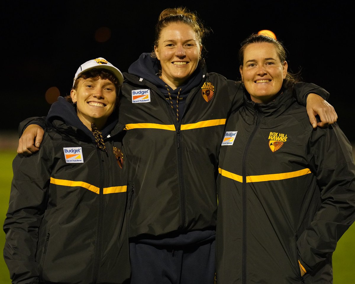 Wishing not only our players out on the field but also our super coaches the best today as <a href="/boxhillvflw/">Box Hill Hawks VFLW</a> aims to keep their undefeated streak alive! 

🆚: Collingwood 
📍: Box Hill City Oval 
⏰: 3.30pm 
📺: AFL.com.au, AFL App, VFL App 

(missing duff in this pic ☹️)