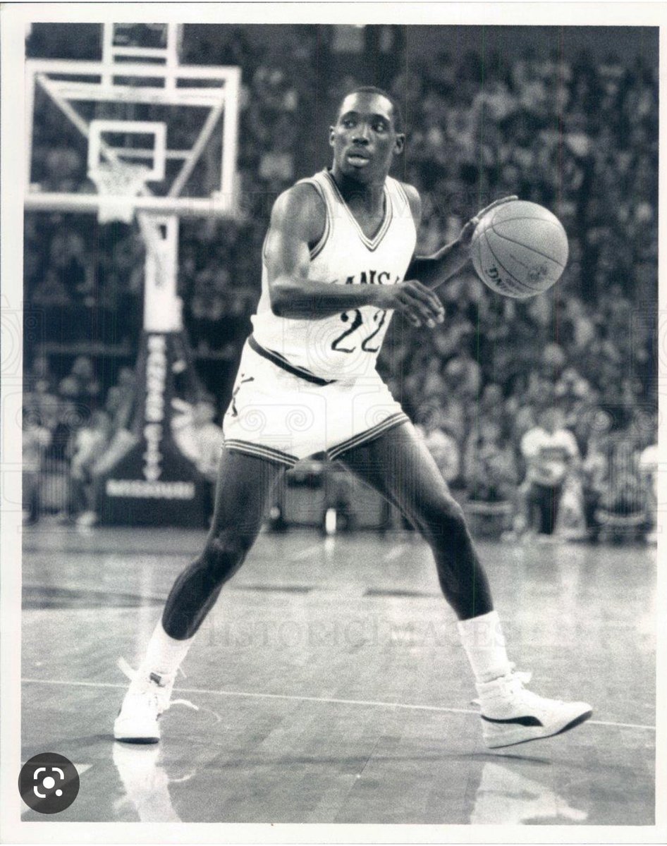 cyclesleeper's tweet photo. @nostalgic_ku @HotTalkJayhawk Cedric Hunter https://t.co/YCLsEkCWp3