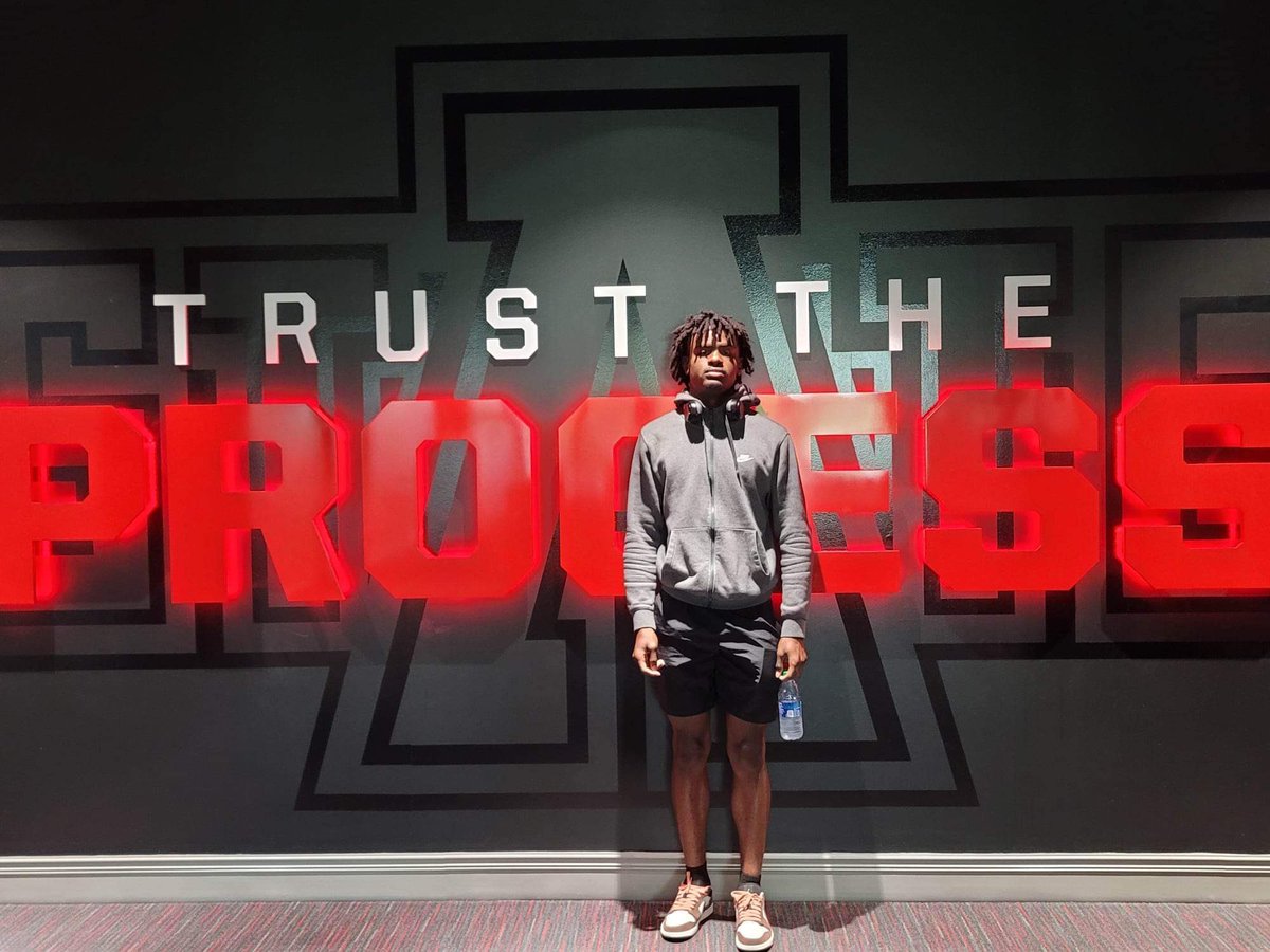 XaviThompson25's tweet photo. I had a great day at Arkansas state today thanks for the opportunity!!! @CoachJayMitch @CoachButchJones @robharley34 @DonteThompson20 https://t.co/Aro5QHg82i
