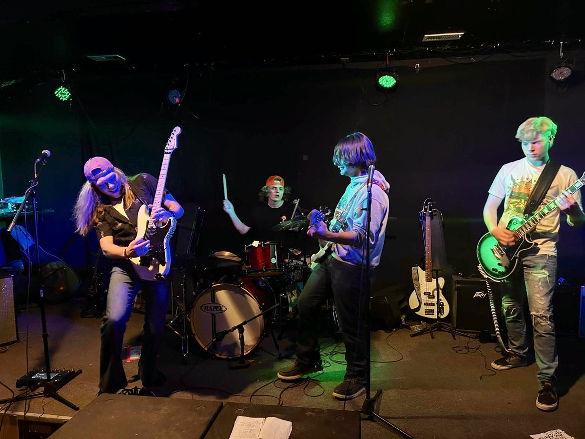 mfsodaspill's tweet photo. Traveled to Sioux City to rock out with @mrbomb100 and party with @gimpy_music before he leaves for Florida 

#livemusic #popunk #rock #pop #newmusic #newartist #sodaspillband https://t.co/GidjyYXUyr