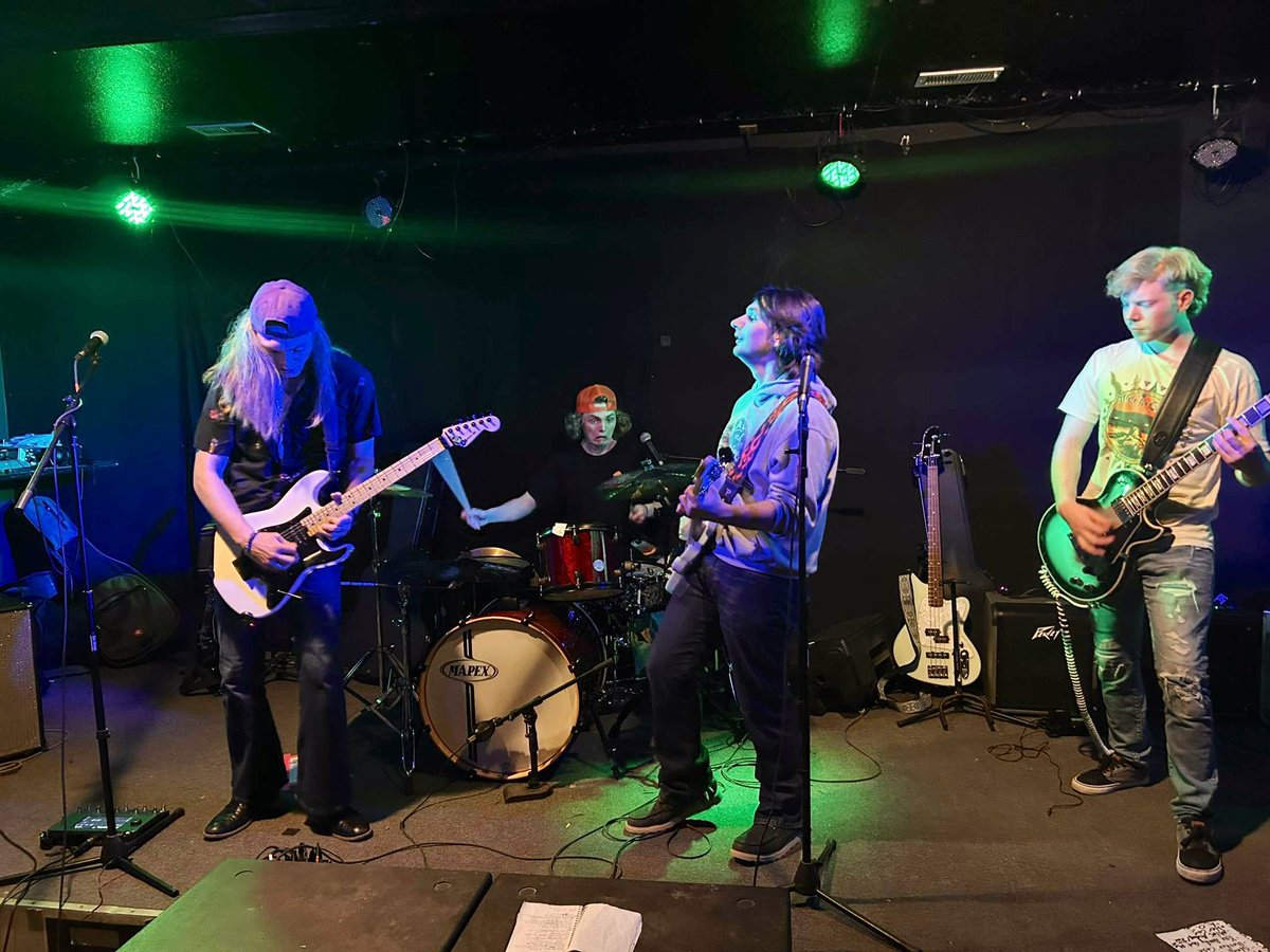 mfsodaspill's tweet photo. Traveled to Sioux City to rock out with @mrbomb100 and party with @gimpy_music before he leaves for Florida 

#livemusic #popunk #rock #pop #newmusic #newartist #sodaspillband https://t.co/GidjyYXUyr