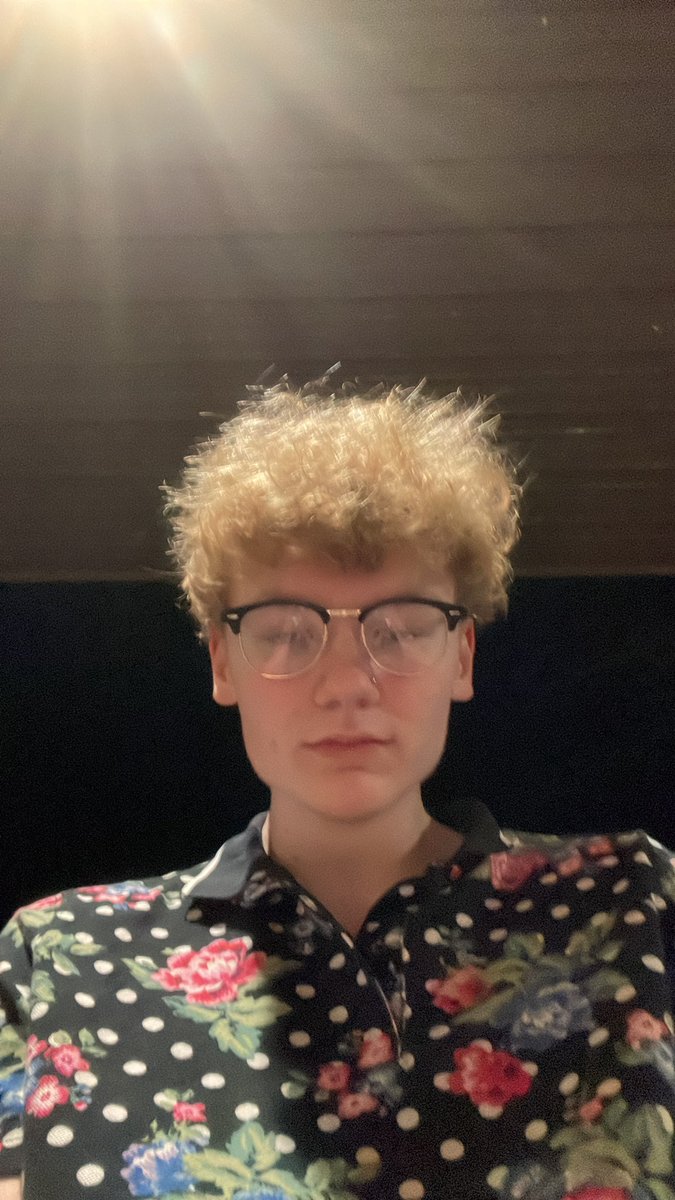 famoussexycool's tweet image. it is not #bumping but i’m #wasted so i will #cope