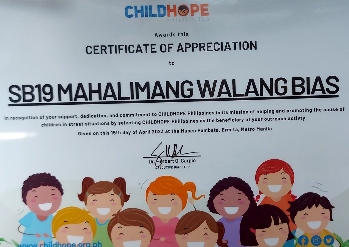 flamingmings's tweet photo. Stories have power.
Stories comfort, teach, and inspire.

Hoping these stories create positive change in each and every kid just like how SB19's stories inspire all of us

Of course, we added some snacks from Ninang @dunkinph too! 

#SB19
@SB19Official https://t.co/pCyutkHEY6