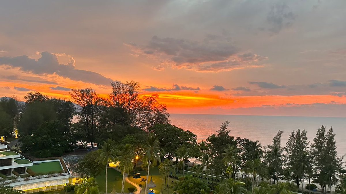 MrEssop's tweet photo. Penang and Langkawi for the holiday break….. Done ! It’s been brilliant seeing so many close friends after 8 months . Nando’s after 8 months even better !…. https://t.co/KD3i2gJFSi