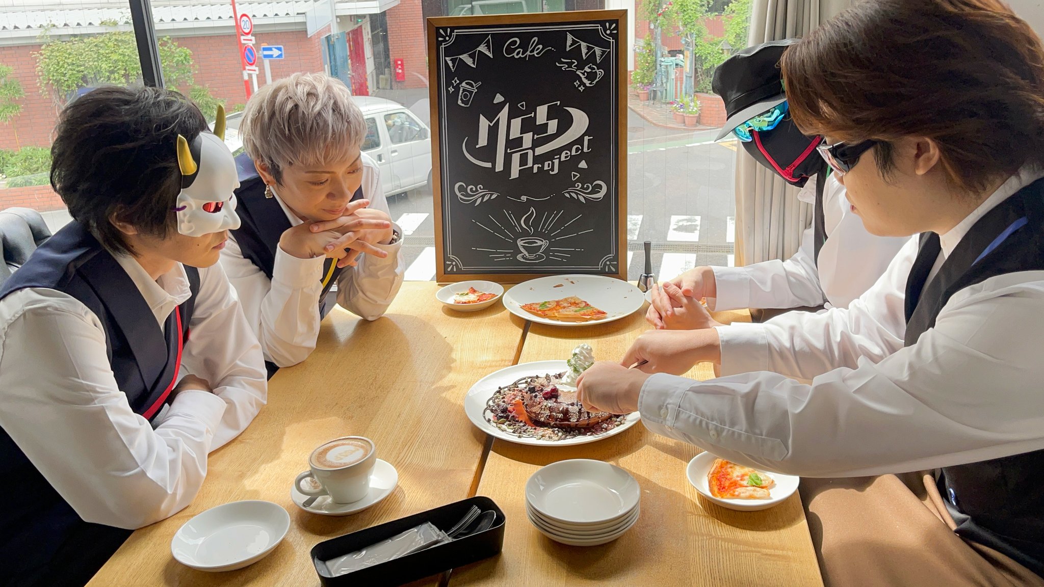 周瑜 ブロマイド カフェ FtzpT14aAAAUCtz.jpg:large
