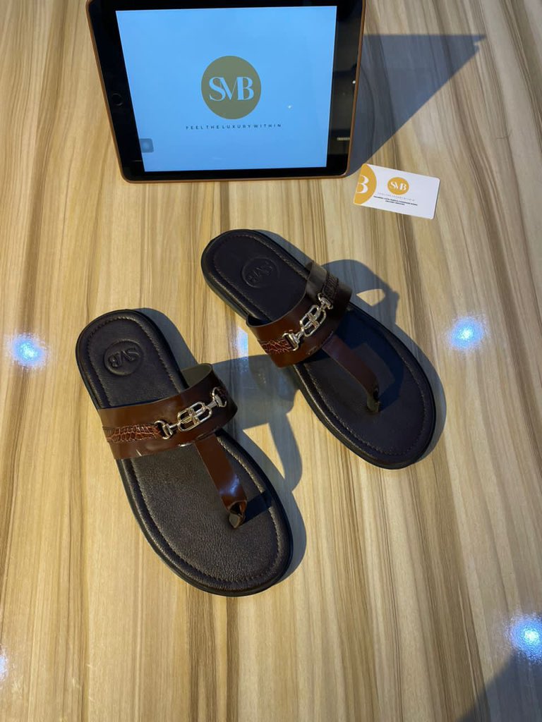 indoeishat's tweet photo. I have this beautiful shoes available for pickup/delivery at affordable price.

N7,000 each

Location kaduna

My dm is open 

Kindly retweet please. https://t.co/JavGfV2PGg