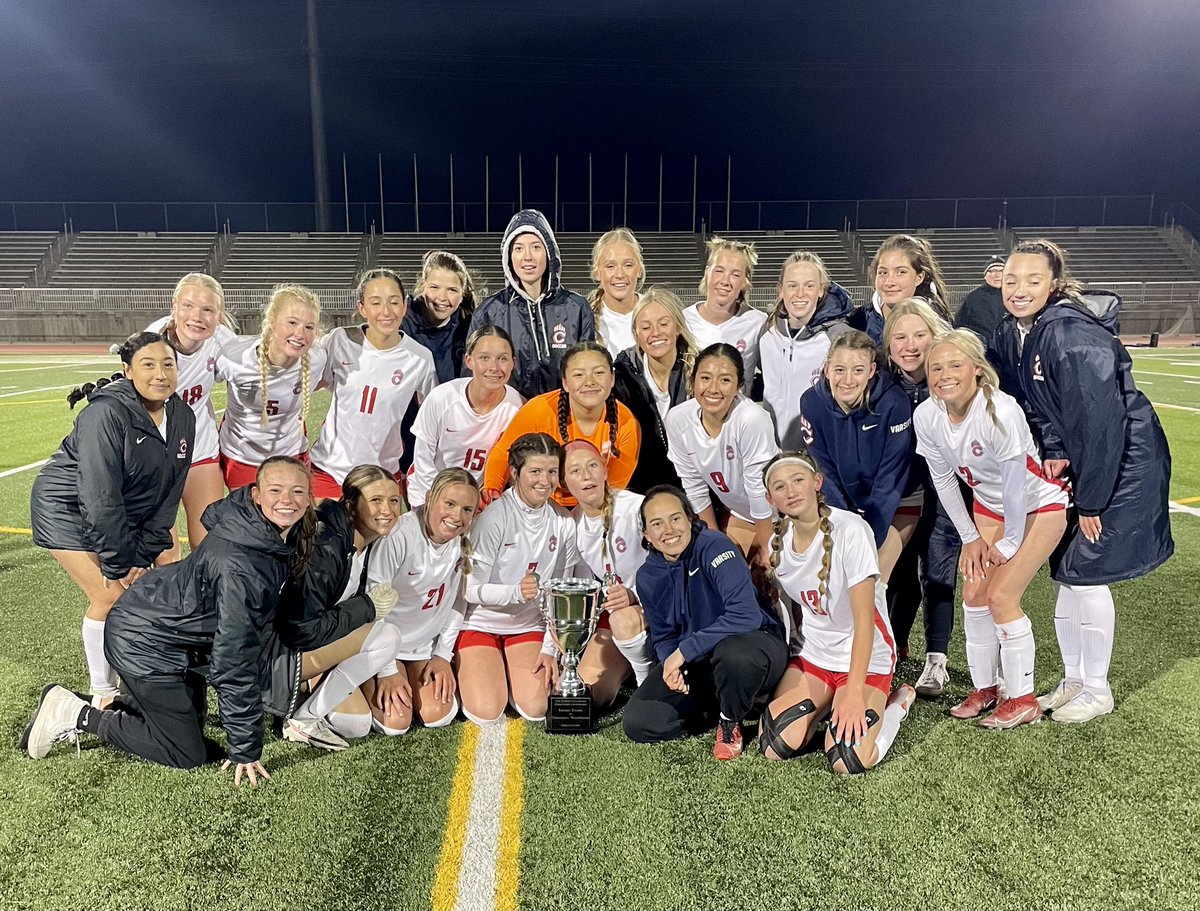 ChapGirlsSoccer's tweet photo. A HUGE 2-1 win over Legend tonight‼️A great way to celebrate our Seniors❤️ #chapscr #skochap https://t.co/lxC2FwUoVQ