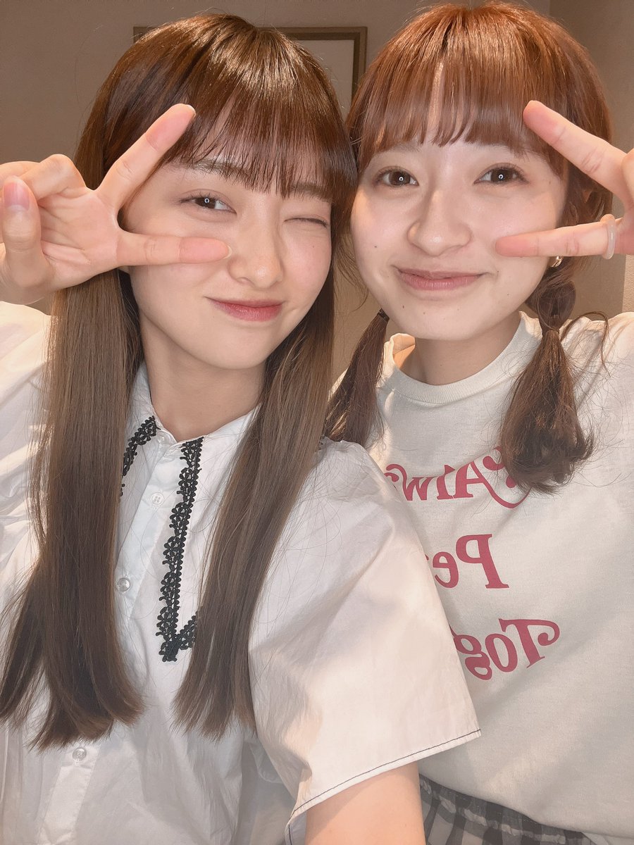 yurerukodayo's tweet photo. こんにちは〜ここです🍒

かなと一緒に歌ってて
綺麗にハモれたとき、嬉しくて2人とも
パッてお互いの顔見ちゃうんですよね🤭

みなさんにも聞いてほしいな〜🎵

4/20（木）ライブお待ちしています！
かなここは一番最初に
歌わせていただきます♡

#かなここ #BBBfes https://t.co/3cZDKb8NTY