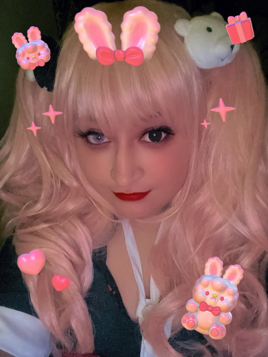 lunniescos's tweet photo. Junko fucking enoshima #danganronpa #junkoenoshima #Despair https://t.co/ziLlZD4M4U