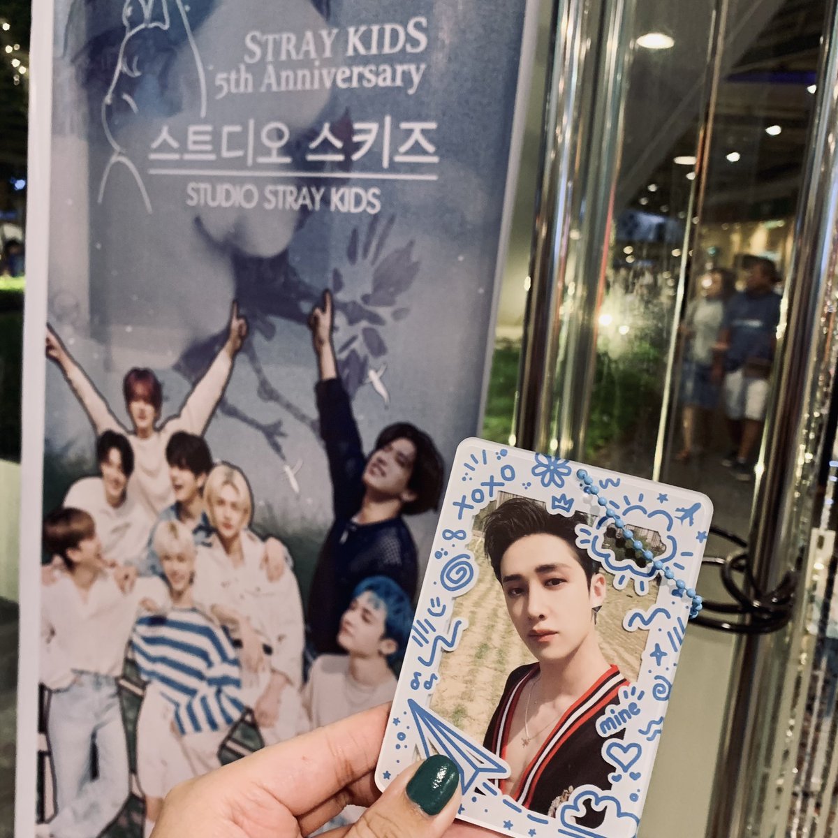 rochisumett's tweet photo. My first SKZ CSE! TYSM to the organizers for this event! & to all the fellow STAYs I met at the event! Thank you rin po sa mga namigay ng freebies 🥹💚
@NorthSTAYEvents @allforskzph @SHEstay_ @foxinyhaul @eicargxx
#Studio_STRAYKIDS
#NorthSTAYSwithSKZ
#StrayKids5thAnniversary https://t.co/7FHIQtw1XR