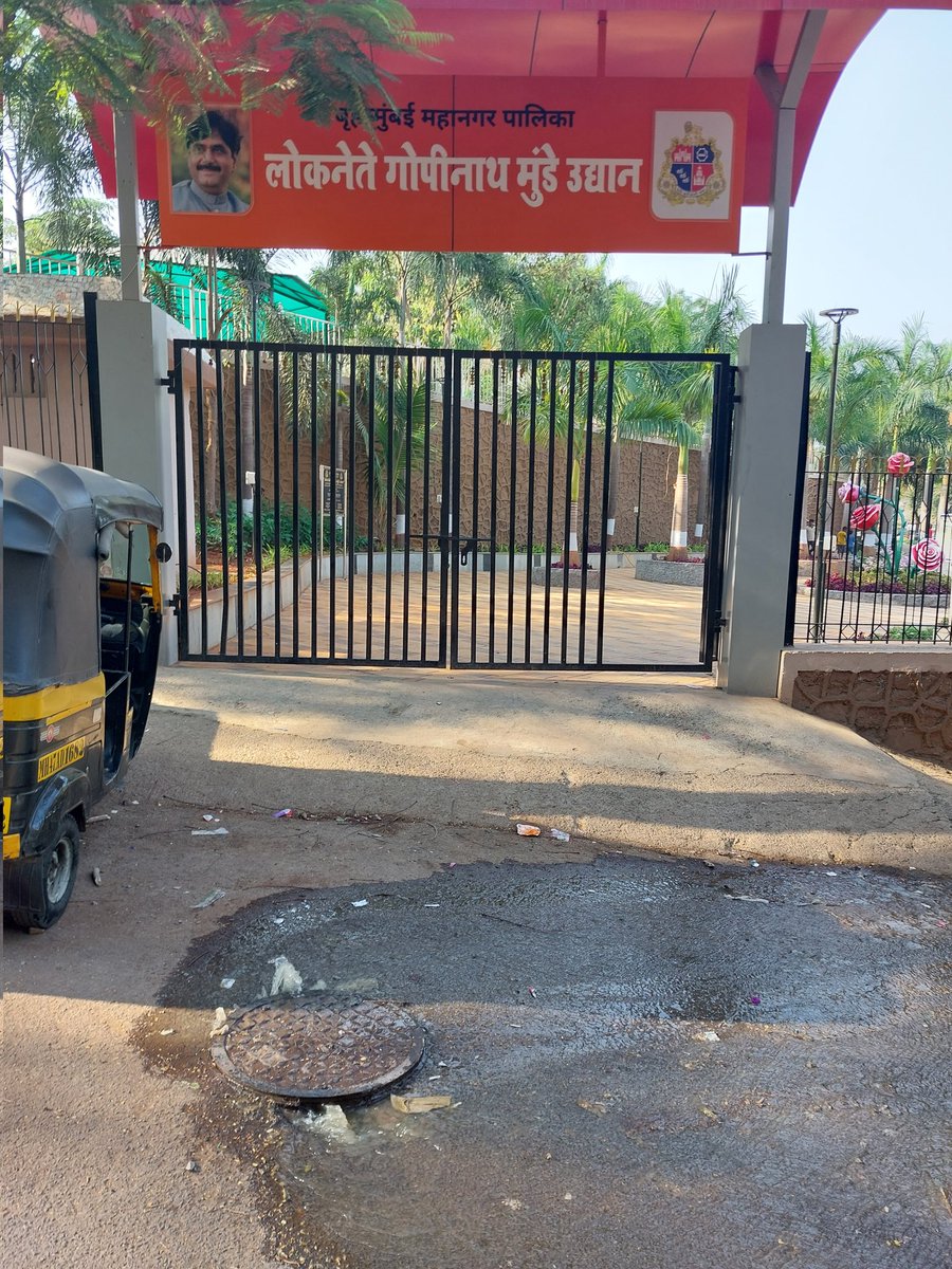 WeAllConnectwAc's tweet photo. @mybmcWardRS @mybmc This right at the entrance of Shri Gopinath Munde garden in Kandivali east, Lokhandwala.
Can this be attended at the earliest pls. https://t.co/qCZc8yt1Ql