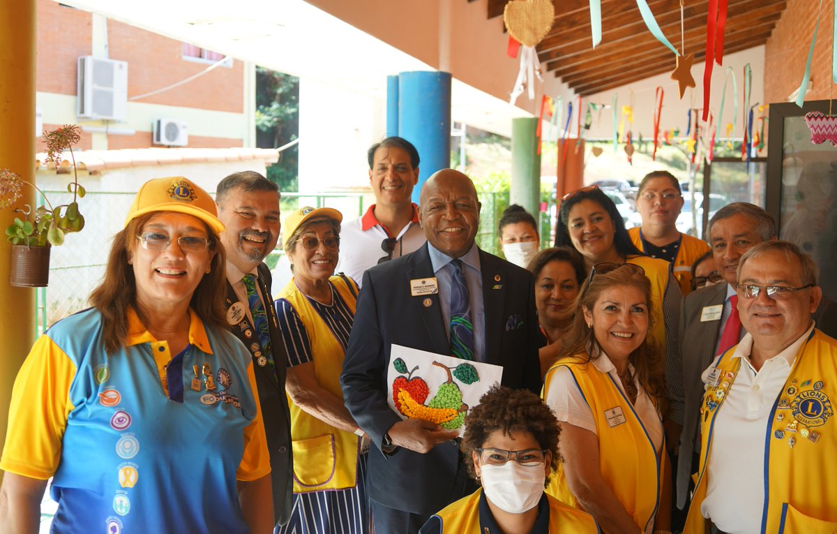 lionsclubs's tweet photo. Asunción Lions Clubs received a matching grant from Lions Clubs International Foundation to expand the Acosta Ñú Children’s Hospital cancer unit in Asunción, Paraguay, to accommodate the increase in pediatric cancer patients. Thank you, Lions and LCIF! #LCIFLions #weserve https://t.co/369MEwx5Sa