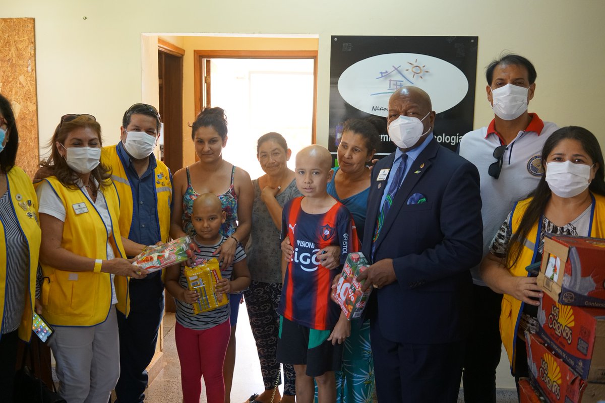 lionsclubs's tweet photo. Asunción Lions Clubs received a matching grant from Lions Clubs International Foundation to expand the Acosta Ñú Children’s Hospital cancer unit in Asunción, Paraguay, to accommodate the increase in pediatric cancer patients. Thank you, Lions and LCIF! #LCIFLions #weserve https://t.co/369MEwx5Sa