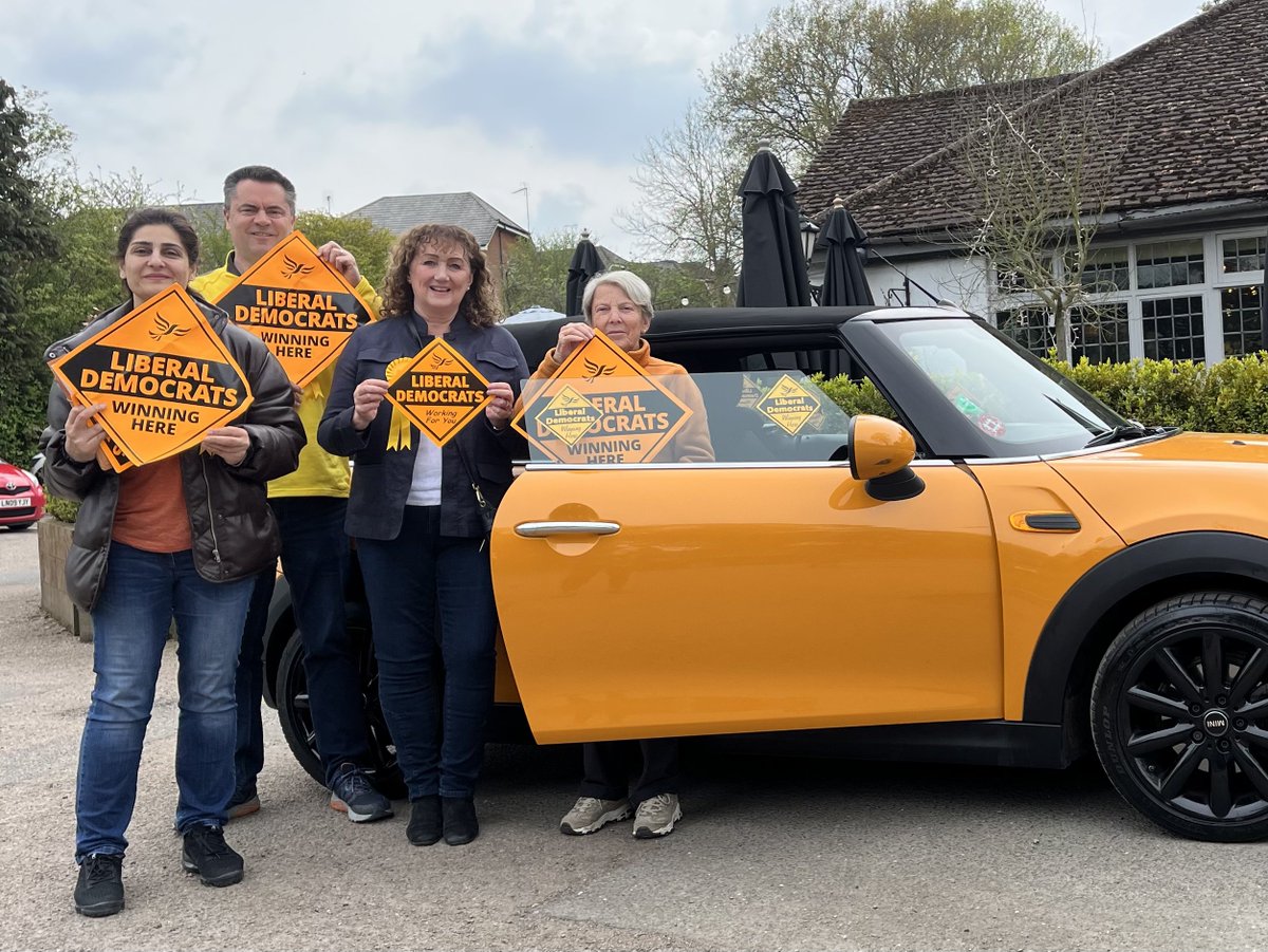 HarpendenLibDem's tweet photo. Thanks to the residents of Harpenden North for their incredible welcome and support today, ahead of Thursday’s local elections. 

Our District Councillors Allison Wren and Ayesha Royale were supported by Harpenden Town Council candidates Eileen Washington and @RichardAScott https://t.co/jzGPh7DDck