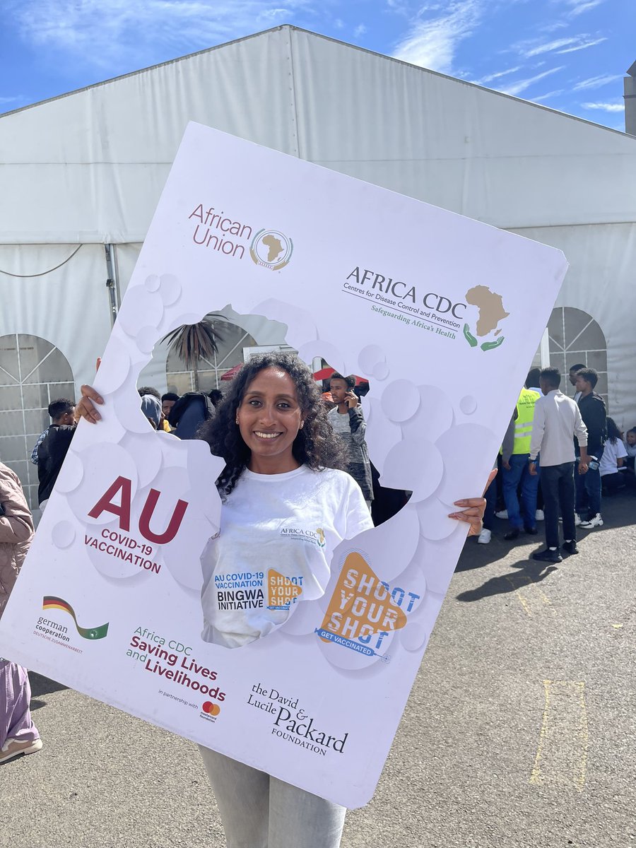 We owe a debt of gratitude to Nurse Betelhem Girma Betty from the AU Medical team who played a key role in the success of the COVID-19 vaccination campaign at the AUBingwa booth during the Youth Festival in Ethiopia. Thank you !
