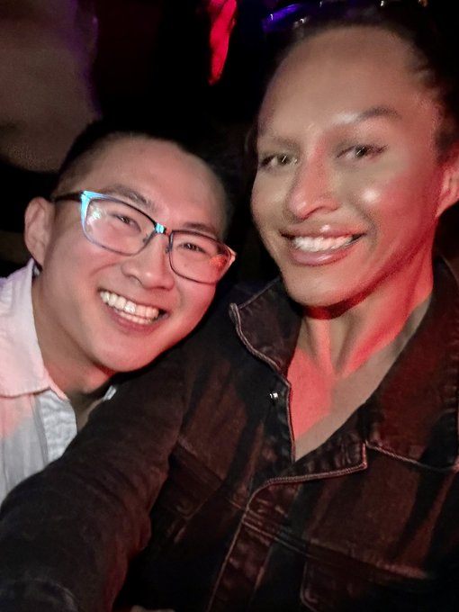 I&rsquo;m still gagging from meeting @sashacolby 🥰😍🤩 https://t.co/MvmbbpKtpa<a class="tags" target="_blank" title="On Twitter" href="/?out=eyJ0eXAiOiJKV1QiLCJhbGciOiJIUzUxMiJ9.eyJpYXQiOjE3MTk3OTY4NjIsImlzcyI6InR3cG9ybnN0YXJzLmNvbSIsIm5iZiI6MTcxOTc5Njg2MiwiZXhwIjoxNzUxMzMyODYyLCJyZWRpcmVjdF91cmwiOiJodHRwczovL3R3aXR0ZXIuY29tL3Nhc2hhY29sYnkifQ.1OKBMEFDZPBhgqj2jpsd1cj6MP4grIKM8ng002BlvU78vgUuBt-Xd6Afgn_OEW-xLaok-uvPS4IBmKNkpvTHSA">@sashacolby</a><a href="/tag/supportlocalbusinesses"class="tags"><span>#supportlocalbusinesses</span></a><a href="/tag/supportblackbusinesses"class="tags"><span>#supportblackbusinesses</span></a>