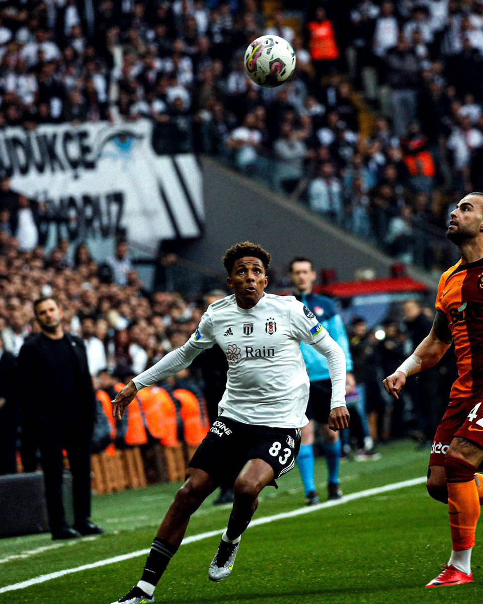 demarkesports's tweet image. Gedson Fernandes&apos;in derbi performansını tek kelimeyle anlatın. #Probably