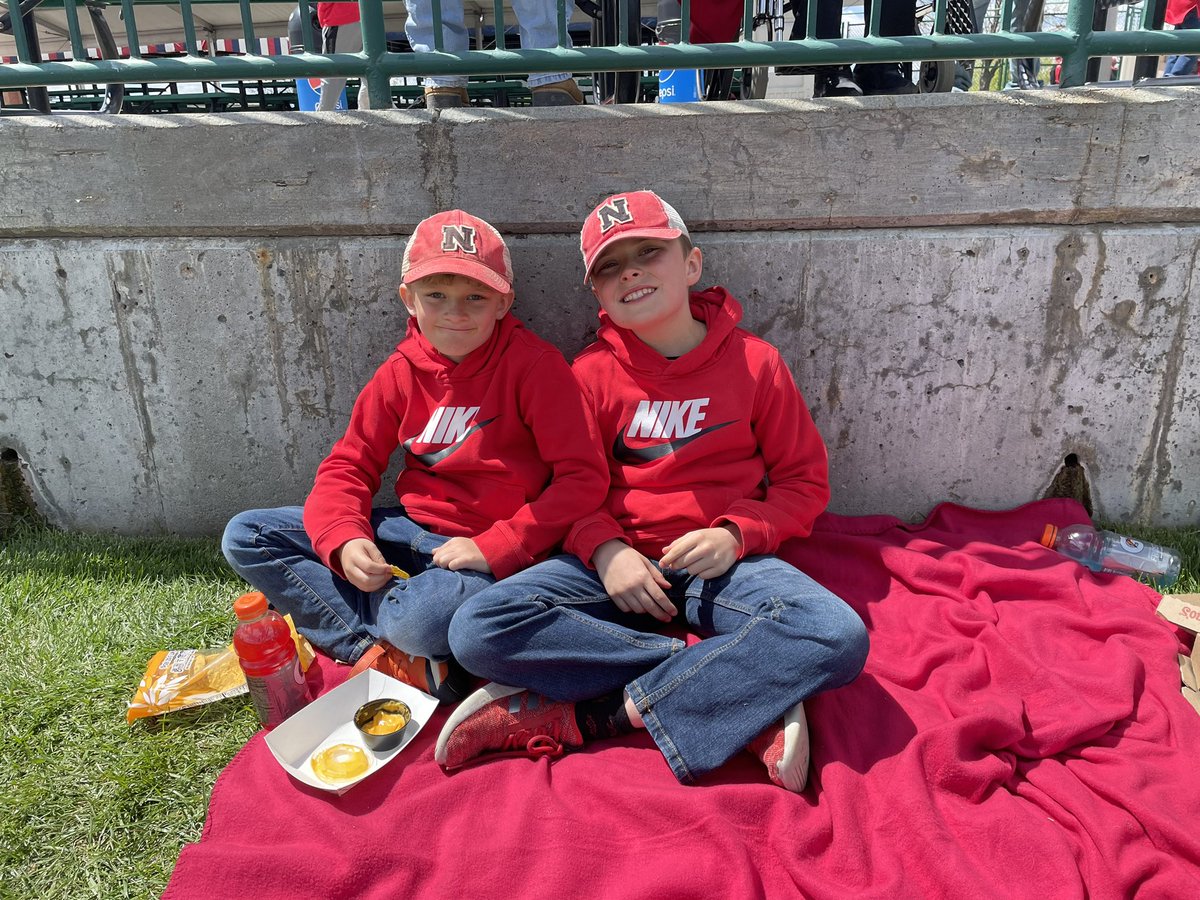 EwDam's tweet photo. Beautiful day for #Huskers baseball! Go big red! https://t.co/xo4o23Y7bg
