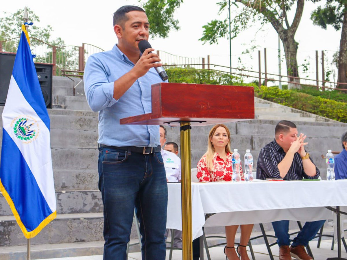 CrodriguezSV's tweet photo. El #NewGenerationFest nace con el objetivo de promover y celebrar la creatividad e innovación, el espíritu empresarial de los jóvenes y sobre todo la participación juvenil, promoviendo la cultura, deporte y el sano esparcimiento, siendo estas reflejadas en el festival. 🎭🕺 https://t.co/5jyANS8gPn