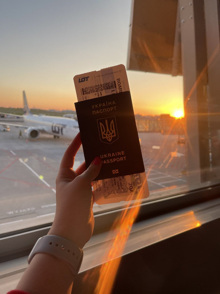Hombalevska's tweet photo. I don’t even know how to describe this feeling I aways have before and during the flight after our sky was closed on the 24th of February. 

It’s the feeling of safety but in the same time you are waiting for the catch in the form of missiles and fighters… https://t.co/z5LKKkBlkE