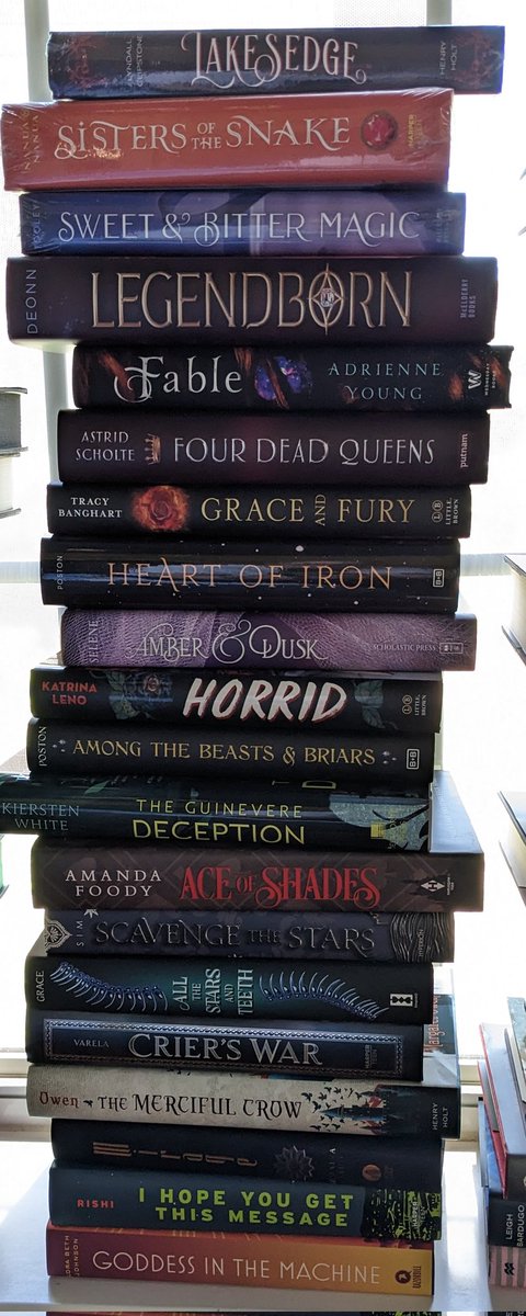 skelleycat's tweet photo. Hey #BookTwitter!!

I'm clearing out my shelves and have a BUNCH of signed, special edition YA hardcovers up for grabs. Most of these are from Owlcrate, but done are from other book box subs. DM if interested, please! https://t.co/RacUtRBSKc