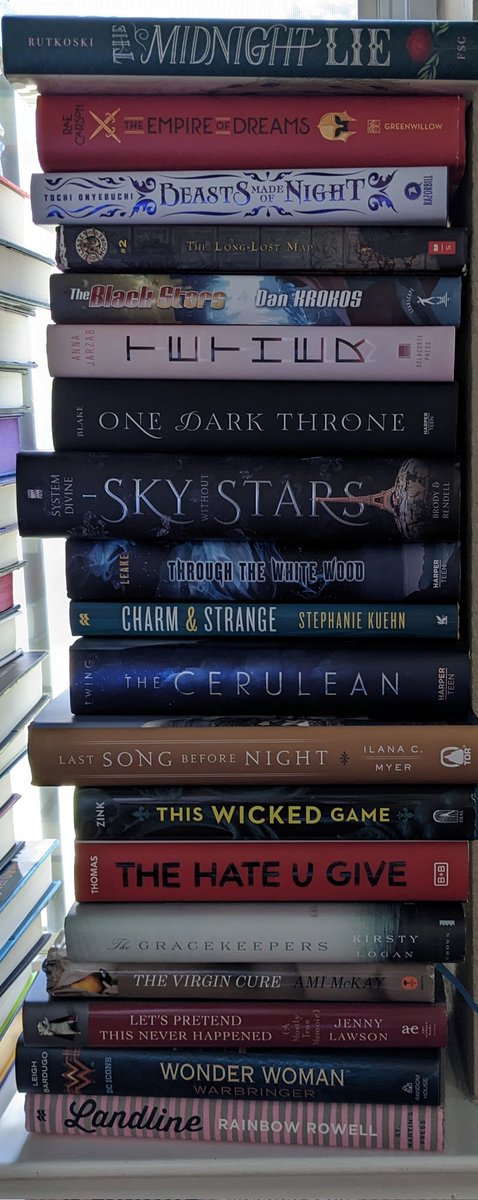 skelleycat's tweet photo. I also have a bunch of regular hardcovers, not signed, up for grabs! https://t.co/FLQNYpwd9T