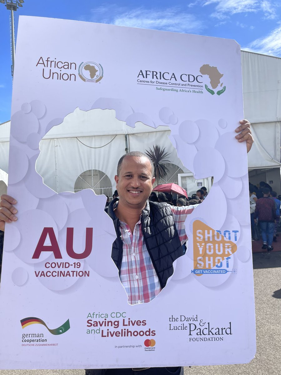 The Youth Festival in Ethiopia was a  success thanks to the hard work of medical professionals like Nurse Melkamu Geberamlak from the AU Clinic  who helped administer COVID-19 vaccines at the AUBingwa booth. We are grateful for your service. #AUBingwa @AUBingwa