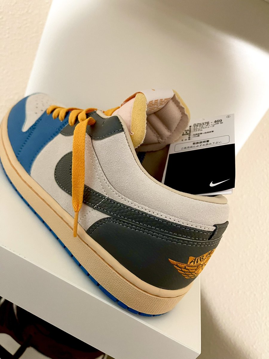DJR2PDX's tweet photo. @snkr_twitr My bad I just saw this comment haha https://t.co/gs4S5ucsYA
