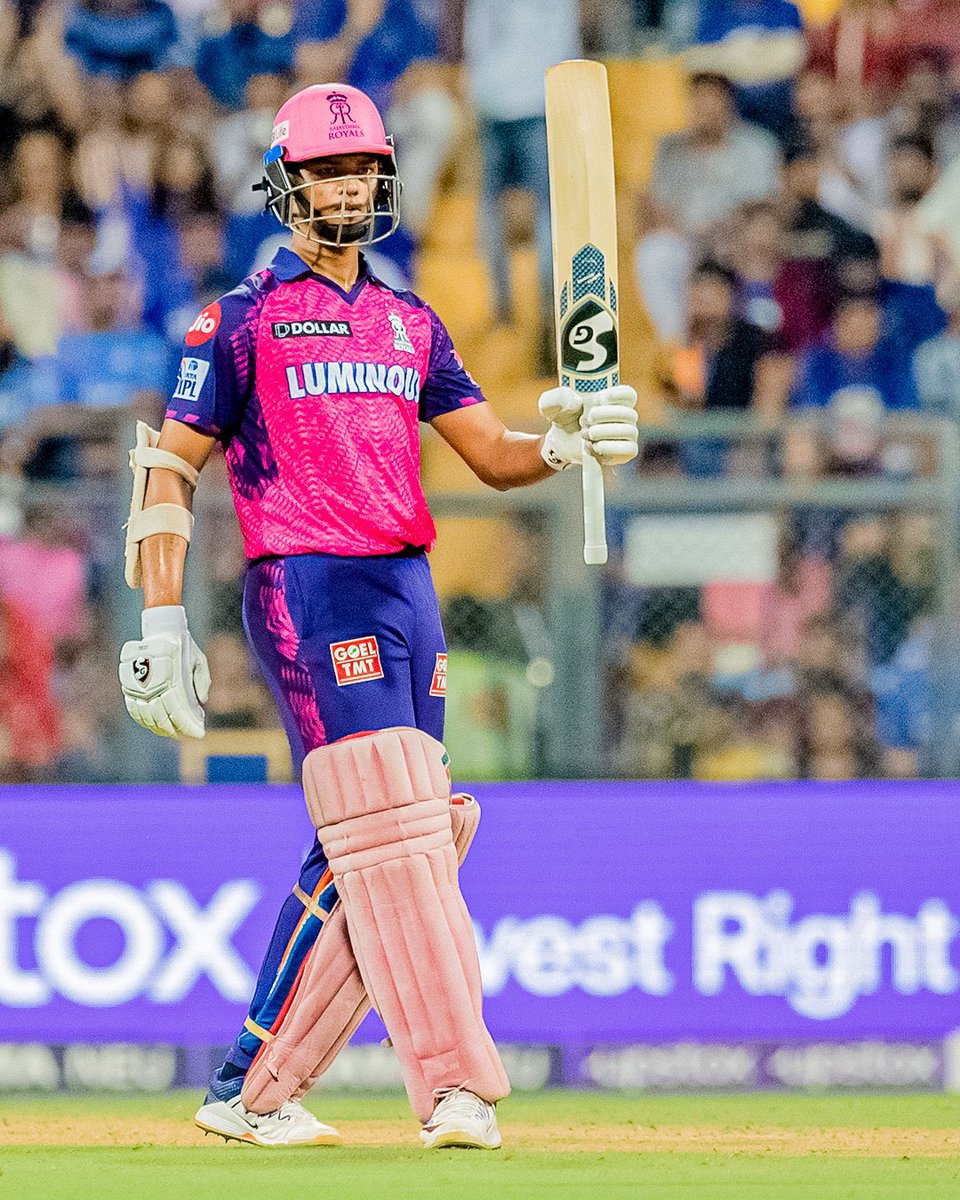 MurohitM's tweet photo. That was a brilliant 💯 from #jaiswal and now the #David finished it perfectly. Thank you #Tim 💙💫

#RRvMI 
#TATAIPL2023 https://t.co/KGJLDzb0QI