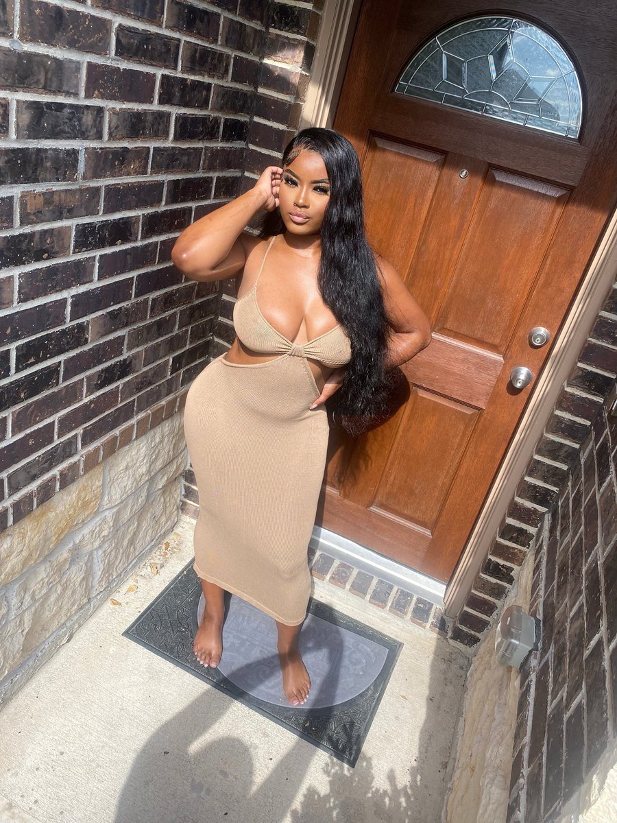 on Twitter: "sunz out bunz out🤎"