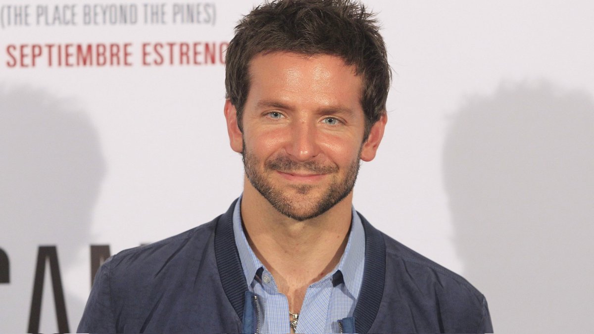 PlaceBeyondRP's tweet photo. 𝖭𝐰Entry | 𝖶𝑒𝖻®: Screening!
© #ThePlaceBeyondthePinesRP ⛰️

George Gallagher (@69VLWK) attends a screening and Photocall in Madrid, Spain about “𝗧𝗵𝗲 𝗣𝗹𝗮𝗰𝗲 𝗕𝗲𝘆𝗼𝗻𝗱 𝘁𝗵𝗲 𝗣𝗶𝗻𝗲𝘀”. https://t.co/a5qnXzICYk