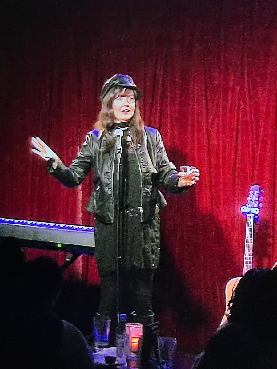 deedeegop's tweet photo. The vote is in ! The SOLD
OUT show at the Improv last night was a winner ! ! Thank you to our legendary leader of comedy Bill Devlin. I look forward to the next rockin rally ! 🤣😂🤣#hollywoodimprov #Hollywood #billdevlin #deedeesorvino #standupcomedy https://t.co/GJtW17wUx7