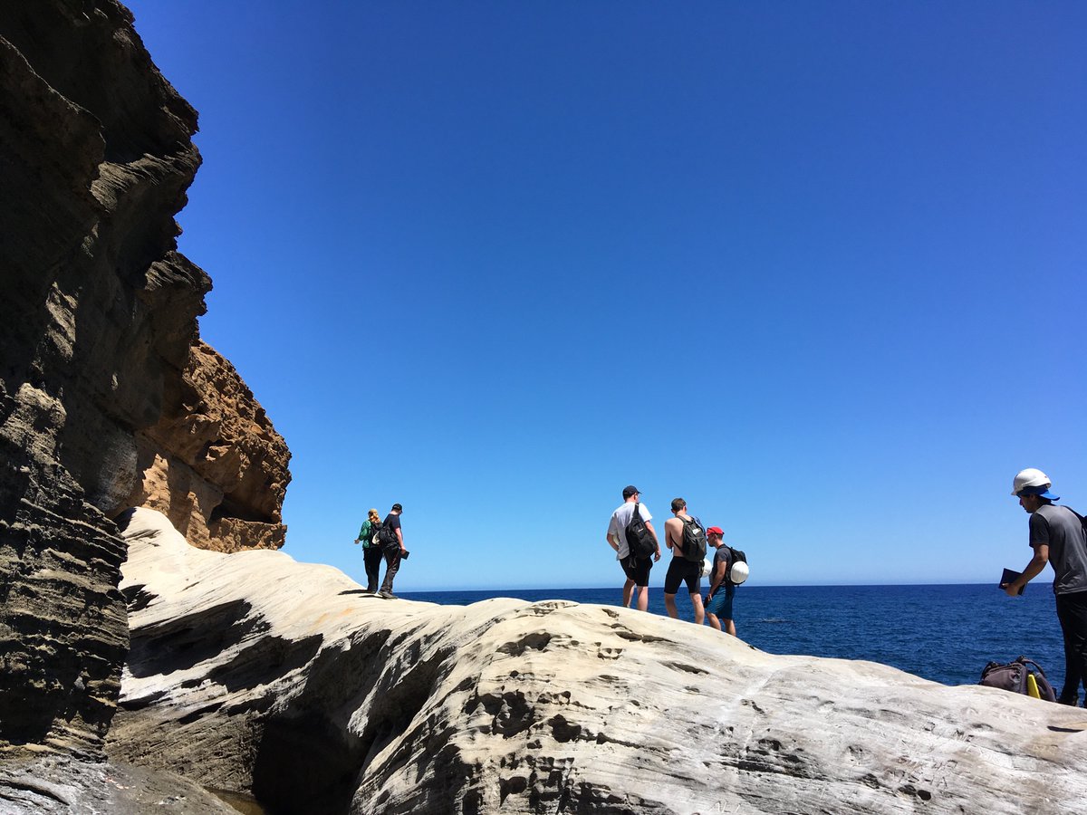 Scorching day seeing the pressure from Tourism that southern Tenerife is under and some of the curious stratigraphy underneath thanks to @beccawinnie. @TeesEarthEnv