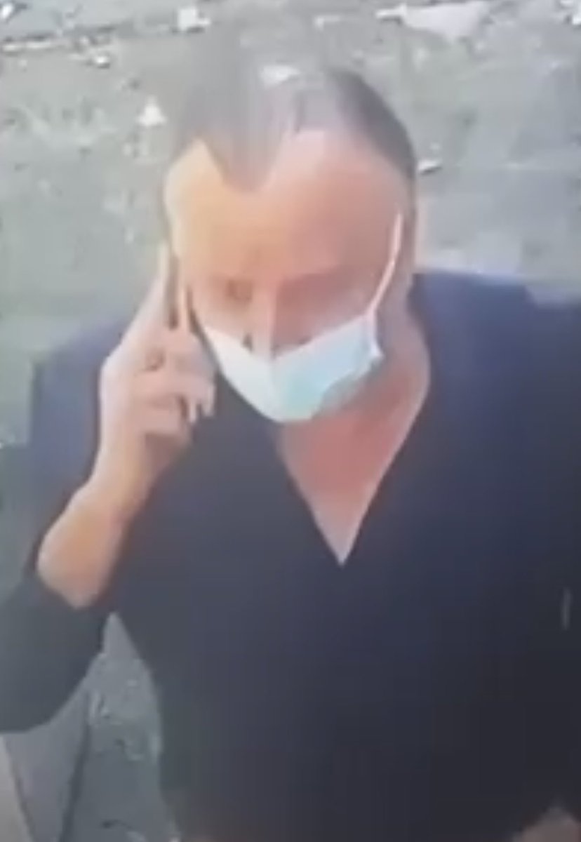 leocone's tweet photo. RECOMPENSA ! a quien aporte datos sobre es te hijo de puta y que permita recuperar los ahorros que les robaron a mis viejos. 80 y 86 años.  Barrio de flores. Si sabes algo llama al Juz. Criminal y Correcional 39, Fiscalia o inbox. Mañana son tus abuelos. Xfa ayúdame a difundir 🙏🏻 https://t.co/kCRRR2OT5u