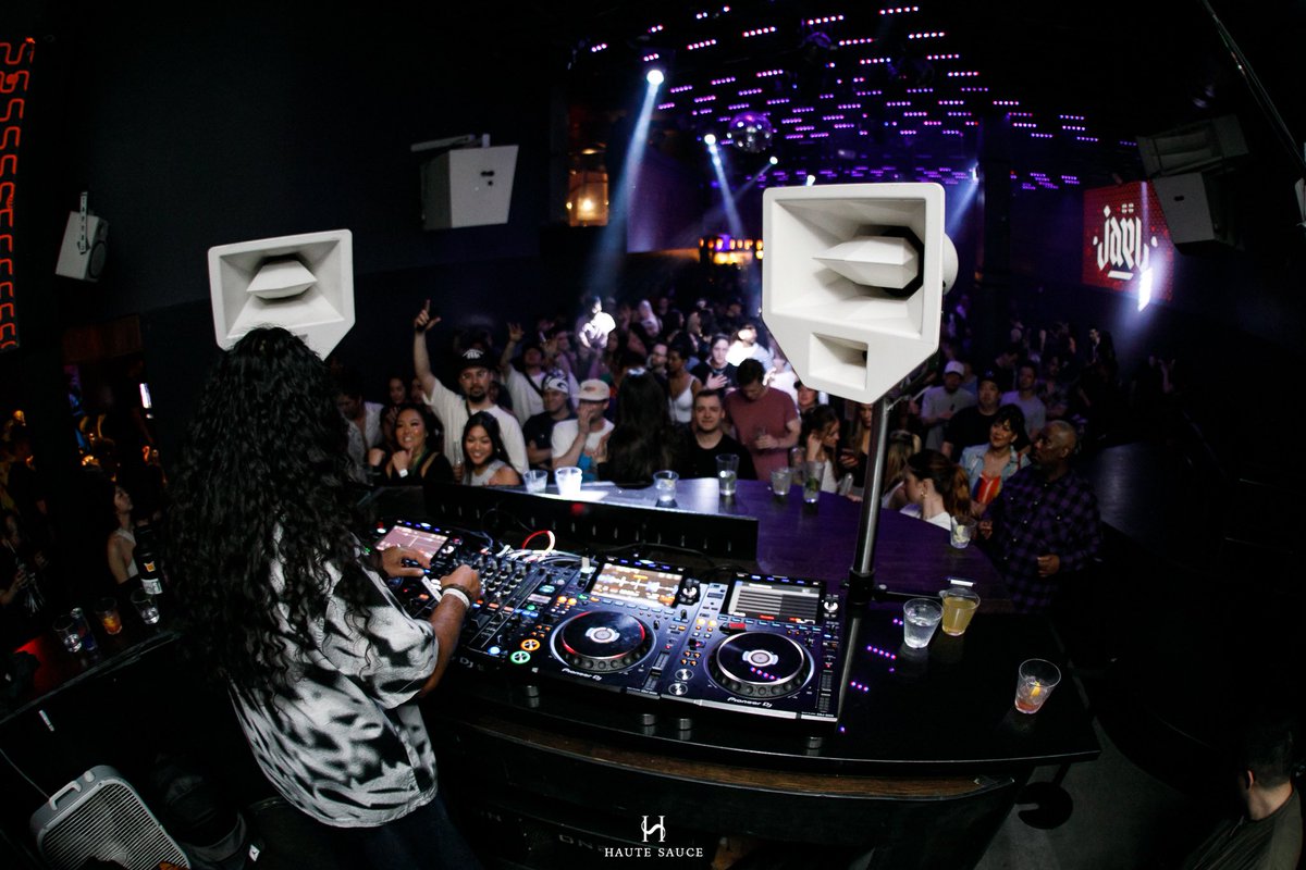 ❤️‍🔥 <a href="/knownasjael/">JAEL</a> served up some serious heat last night on the decks at <a href="/hautesaucesea/">Haute Sauce</a>!🔥

📸 <a href="/robeeaquino/">ಠ_ಠ</a>
