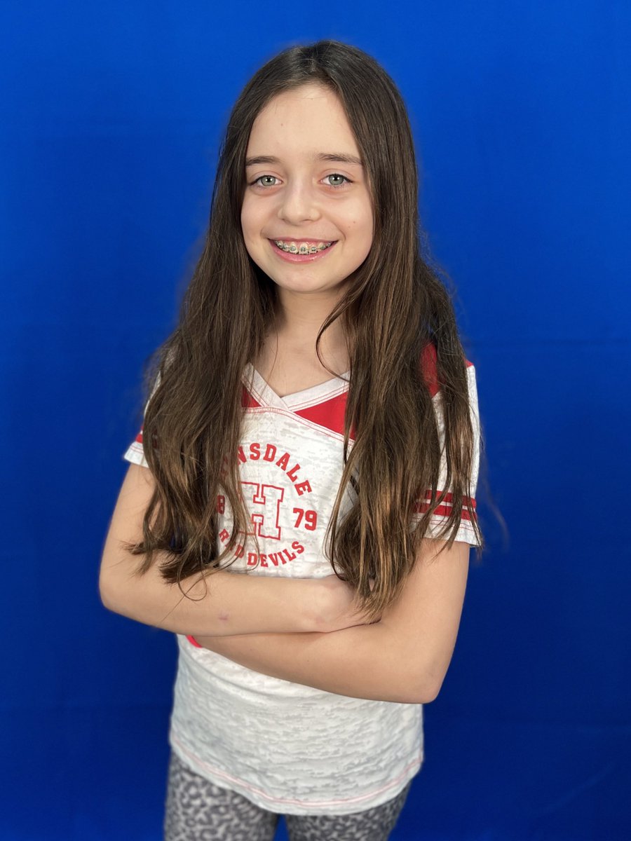 JJHSingsBuda's tweet photo. #CountdowntoCurtainsUp means it’s time for #CastSpotlights Today we’re showcasing Julia as the hopeless romantic diner server Lorraine! “My favorite part about playing Lorraine is that I can sing with many new people and bond with them.” @Woodridge68 https://t.co/UUwpWfvoaZ