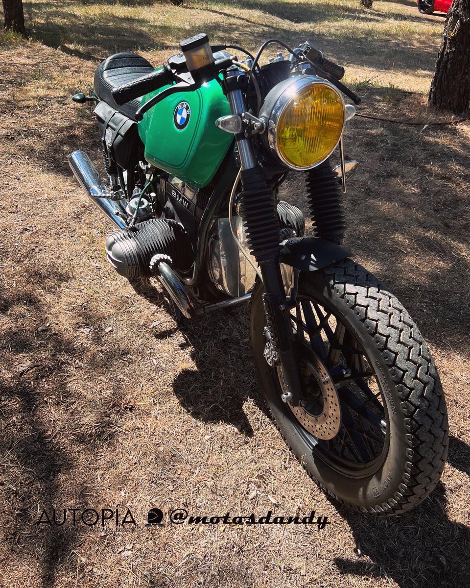 motosdandy's tweet image. No sólo hubo coches clásicos en #autopia también hubo motos 👏🏻👏🏻👏🏻😎
.
.
#motos #vintage #classic #motosclasicas #retro #motoretro #guzzi #triumph #bmw #motorcycle #motorbike #caferacer #moteros #motolife #motolovers #motogram #gasolina #motoclube #oldschool #riders #motosdandy