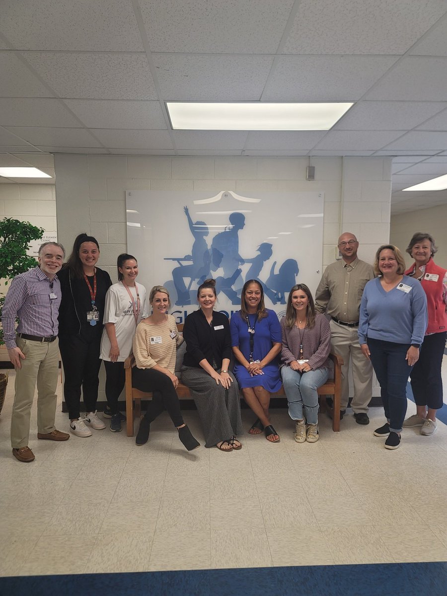 HPointPrincipal's tweet photo. @HighPointFCS School Governance Council welcomed our new @FultonCoSchools Board Member at this month's meeting!  Thank you for stopping by, Ms. Gregory! @alexbatesedu #culivatingchampions https://t.co/p5uIaMhoCI