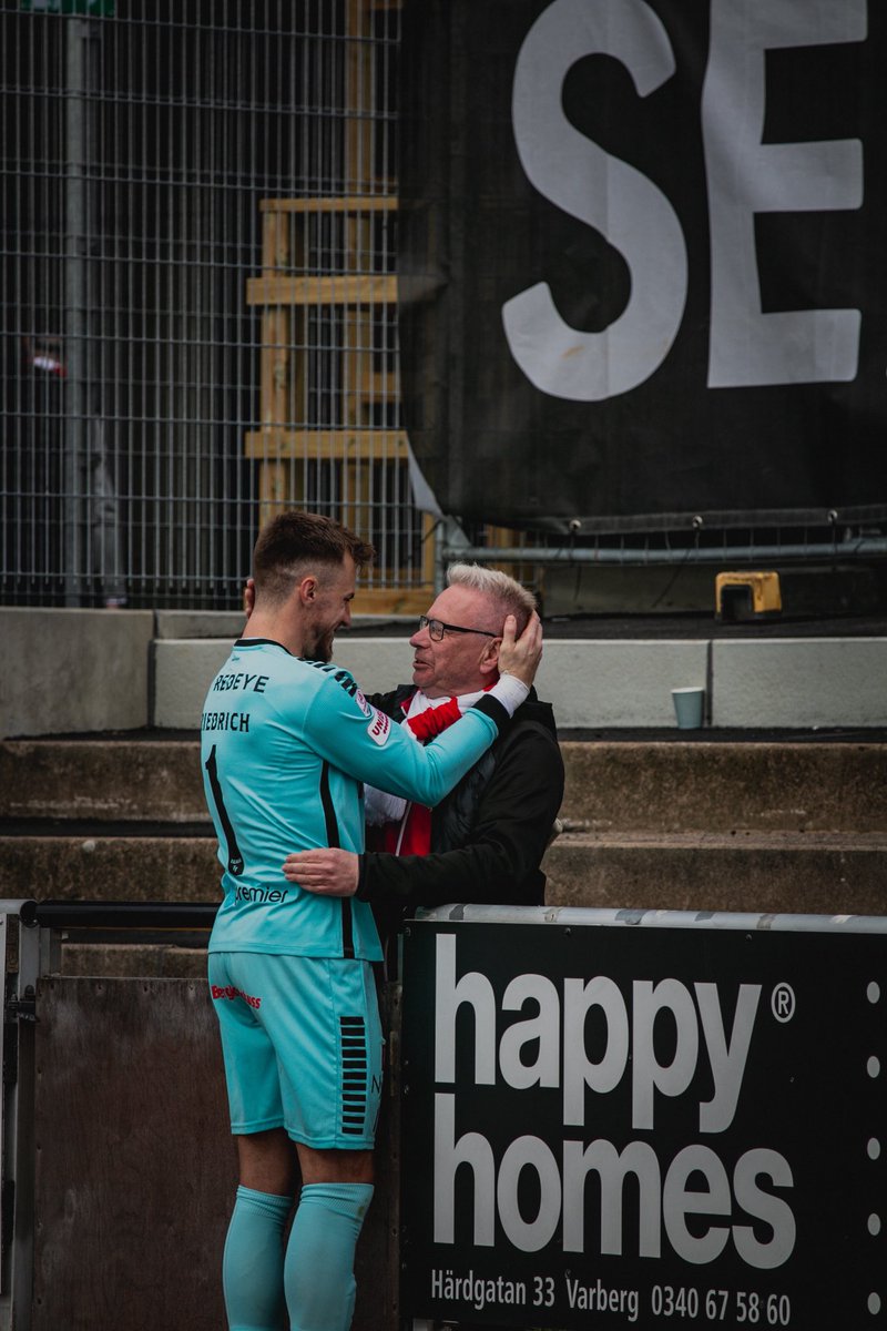 OvePetersson's tweet image. #KalmarFF ❤️❤️❤️
@r1friedrich noahshamouun 
Foto📸 amandaaikioniemis