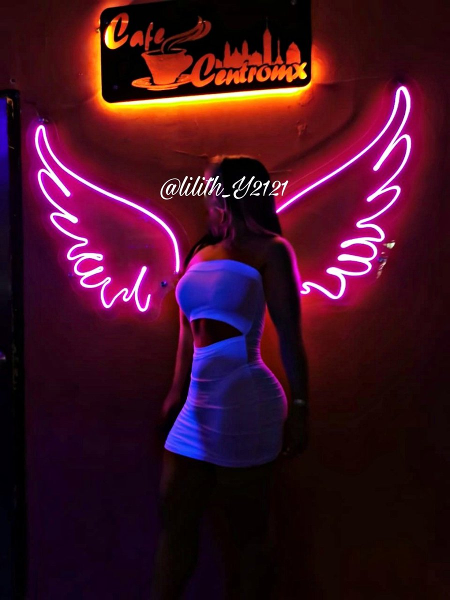 Andamos de vuelta!!! 😎
Espero estarnos viendo más seguido... 🤭
Me la pasé increíble con @Mel_DeVicio <a href="/Kinkyvicio/">Kinkylicious</a> 

#Barbie
<a href="/IttaModa/">Itta Moda Que Libera</a> 
<a href="/Cafe_centromx/">CAFE_CENTROMX🇲🇽</a>