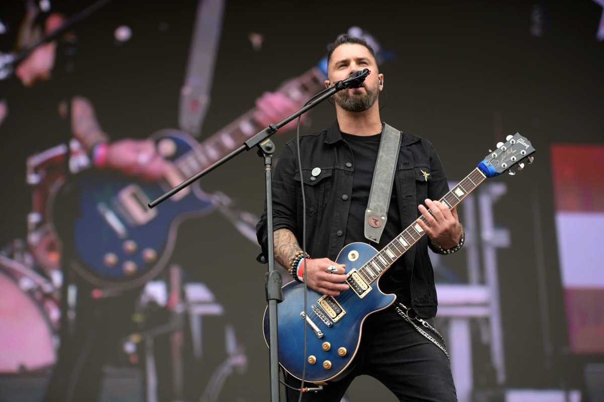 rockaxisoficial's tweet image. Cobertura Masters Of Rock 🤘🔥

@CleaverRockBand sonando fuerte en el Estadio Santa Laura.

Produce @TheFanLabCL 

📸 Sergio Mella

#Rockaxis #MastersOfRock #Cleaver