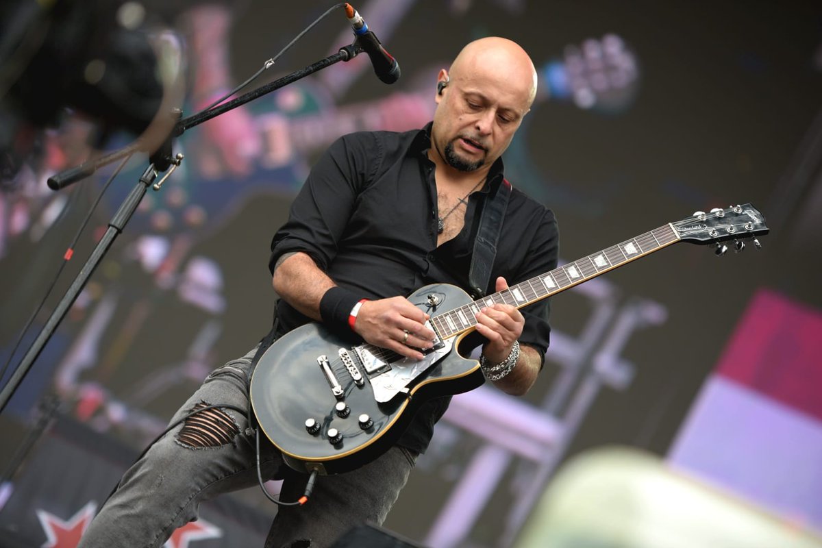 rockaxisoficial's tweet image. Cobertura Masters Of Rock 🤘🔥

@CleaverRockBand sonando fuerte en el Estadio Santa Laura.

Produce @TheFanLabCL 

📸 Sergio Mella

#Rockaxis #MastersOfRock #Cleaver