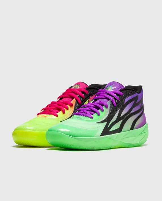 MarkLaw30833779's tweet photo. LIVE via Afew
Rick and Morty x PUMA MB.02
=>❤️❤️❤️❤️ #FasterInAllDimensions #RickandMorty #Rickflector #RickdalusAndMortarus #tobi_twist #ren_audley #_ferrris #tazer  
Original: JustFreshKicks https://t.co/dYQa1eYB7g