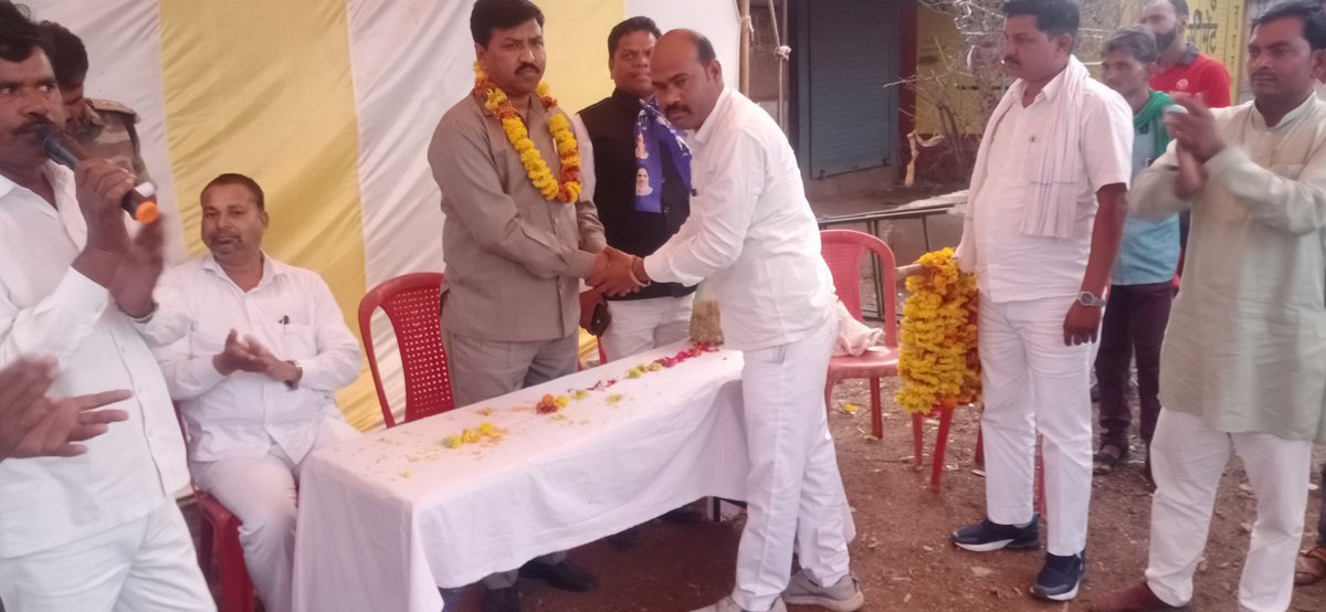 MishralalB's tweet photo. बहुजन राज अध��कार अधिकार यात्रा श्योपुर जिले मे प्रवेश कर चुकी है जिले के सभी साथी यात्रा को सफल बनाने मे अपनी अहम भूमिका निभाए https://t.co/ACJfHUH9us