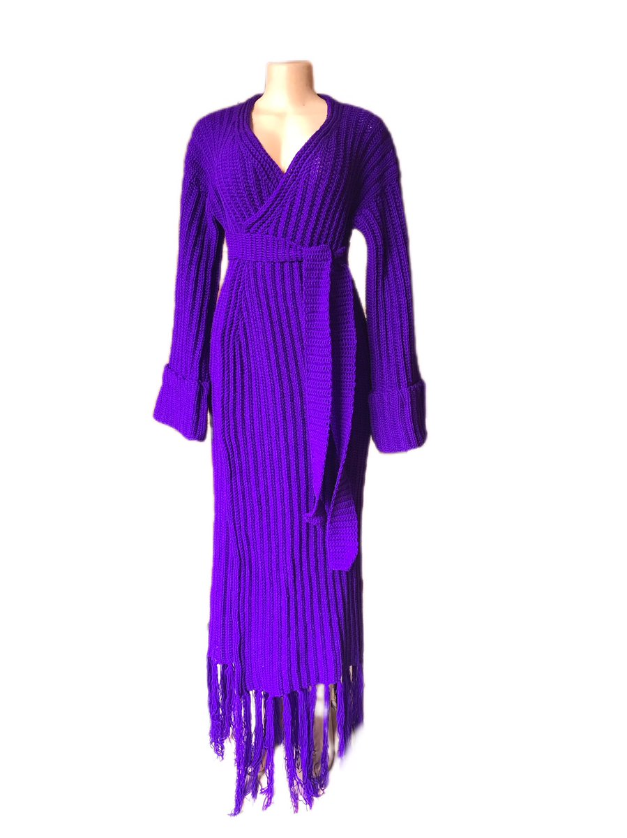 estvrjacob's tweet photo. I’m in love with this dress 😩❤️🔥 https://t.co/ptNI5hvnZL