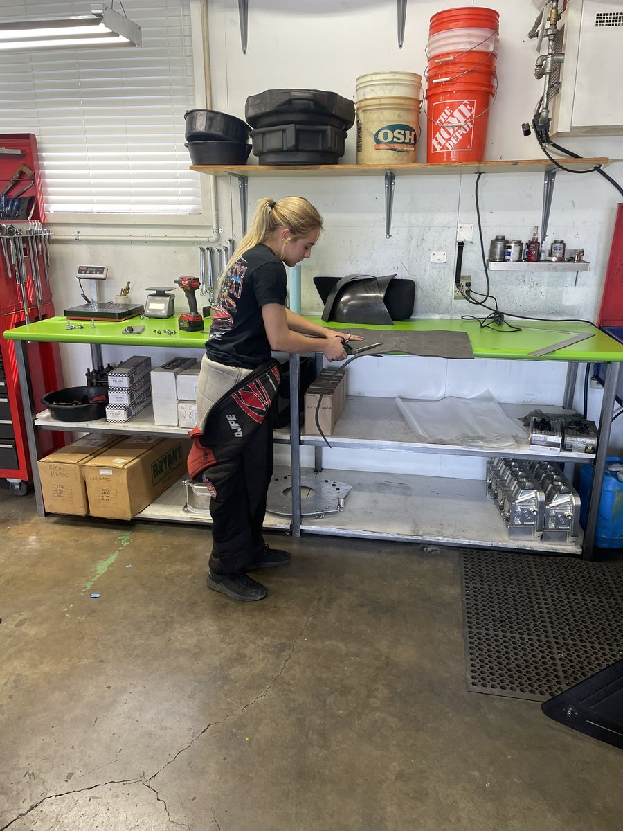 Douggordonraci1's tweet photo. Today was a big day getting seat poured and getting Maddi fitted to the TAFC. Hope to do some license runs soon. #betausa #lucasoil #lucasmb #ngkracing #hoosiertires #passingthetorch @Lucas_Oil https://t.co/YcvOKG9ZQX