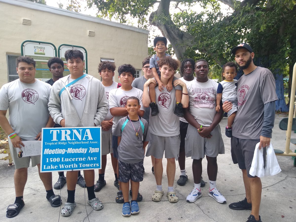 LakeWorthFBall's tweet photo. Trojans Football community service outreach. Cleaning up our community with the Tropical Ridge Neighborhood Association. https://t.co/Qj3m00aqR2